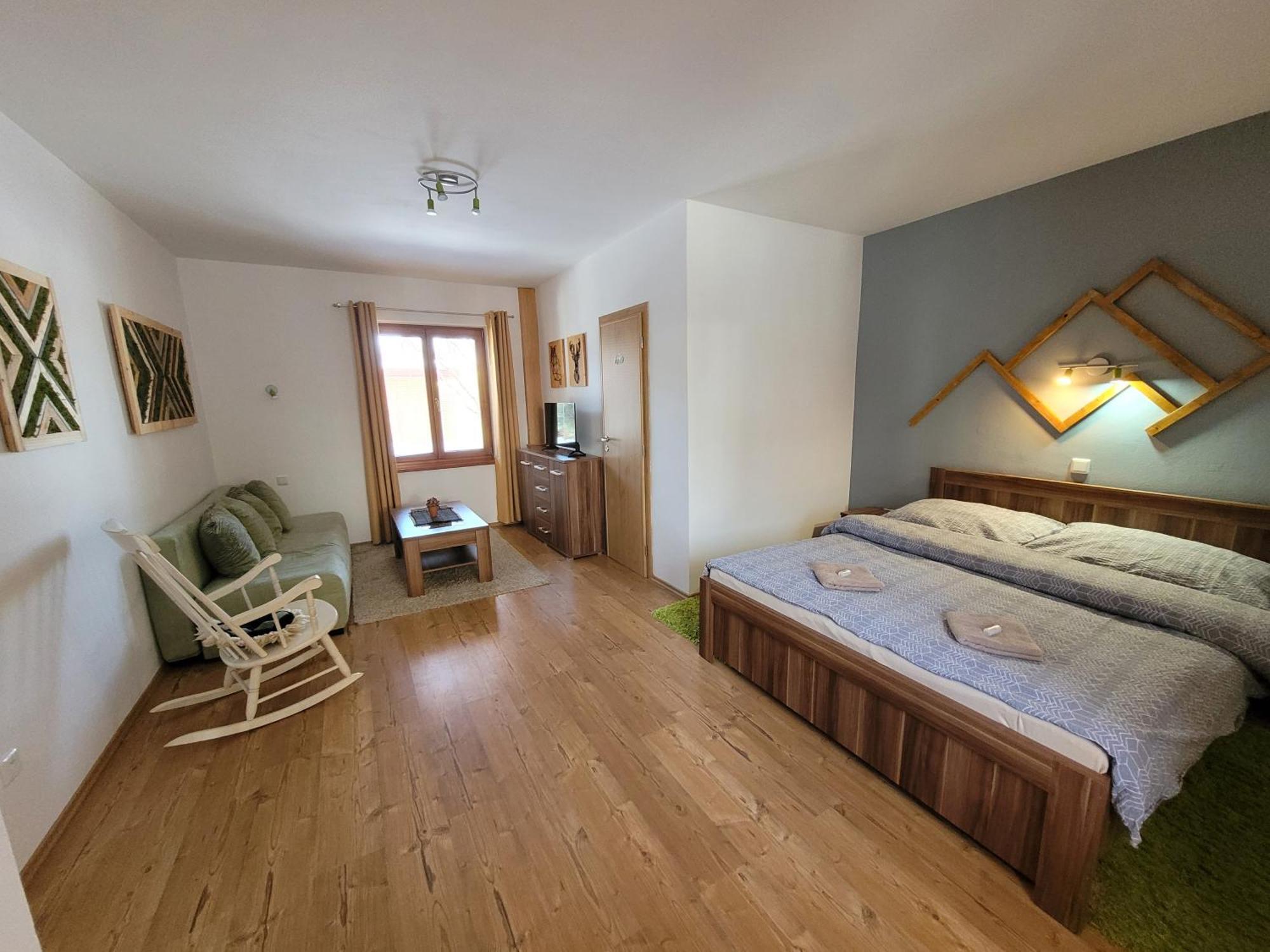 Family House - Apartmany Zuzana Stará Lesná エクステリア 写真